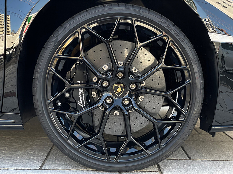 ランボルギーニ ウラカン EVO RWD - ブラックメタリック (22/23枚)