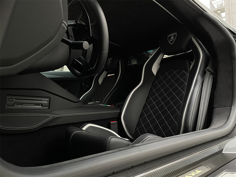 ランボルギーニ アヴェンタドール S (10/22枚)