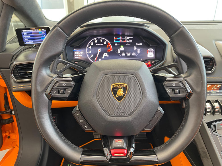 ランボルギーニ ウラカンスパイダー LP610-4 