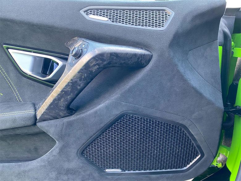 ランボルギーニ ウラカン ペルフォルマンテ