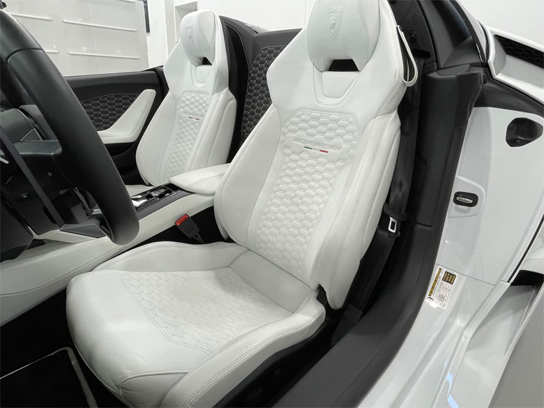 ランボルギーニ ウラカンスパイダーRWD (LDF) -  ホワイト (10/20枚)