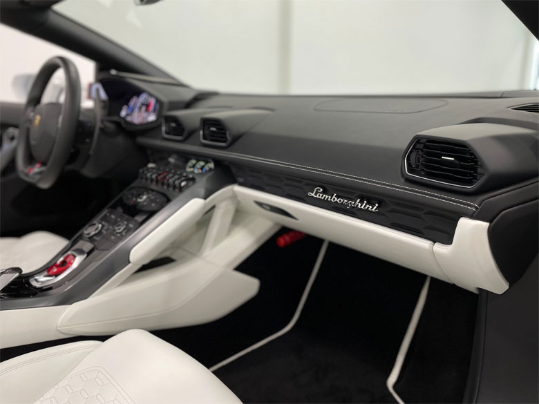 ランボルギーニ ウラカンスパイダーRWD (LDF) -  ホワイト (11/20枚)