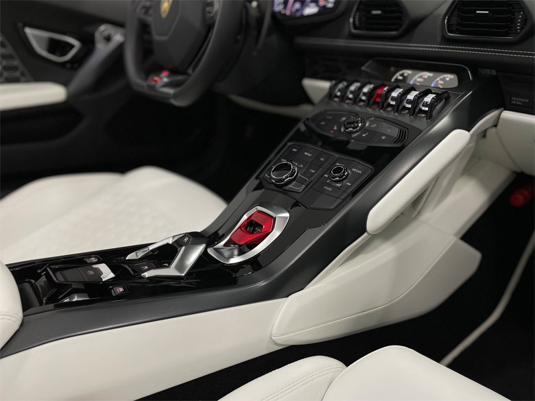 ランボルギーニ ウラカンスパイダーRWD (LDF) -  ホワイト (14/20枚)