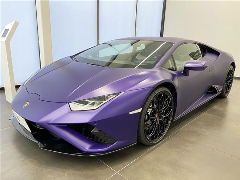 ランボルギーニ ウラカン EVO RWD (2/12枚)