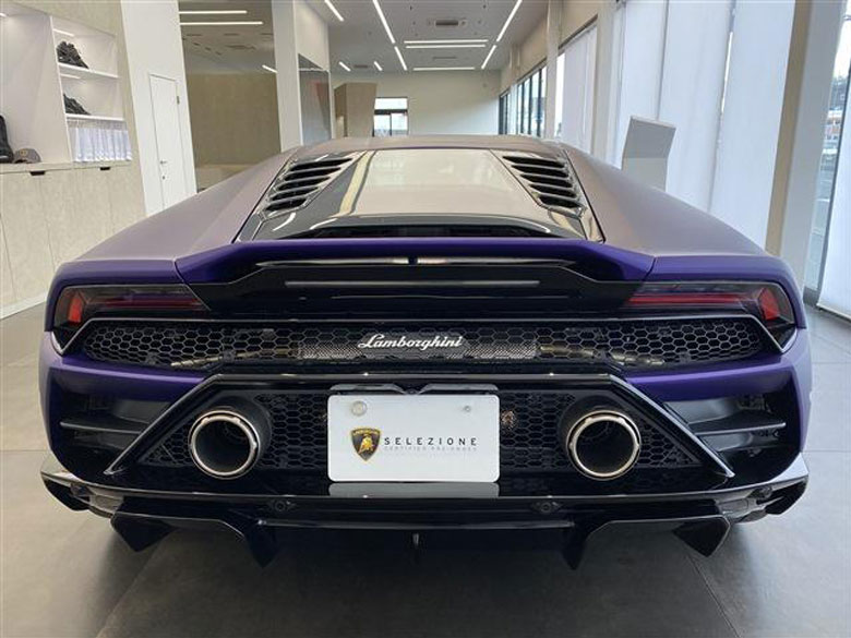 ランボルギーニ ウラカン EVO RWD (5/12枚)