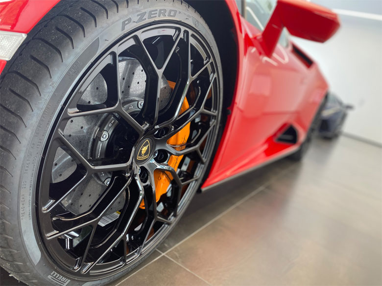 ランボルギーニ ウラカンスパイダー EVO 