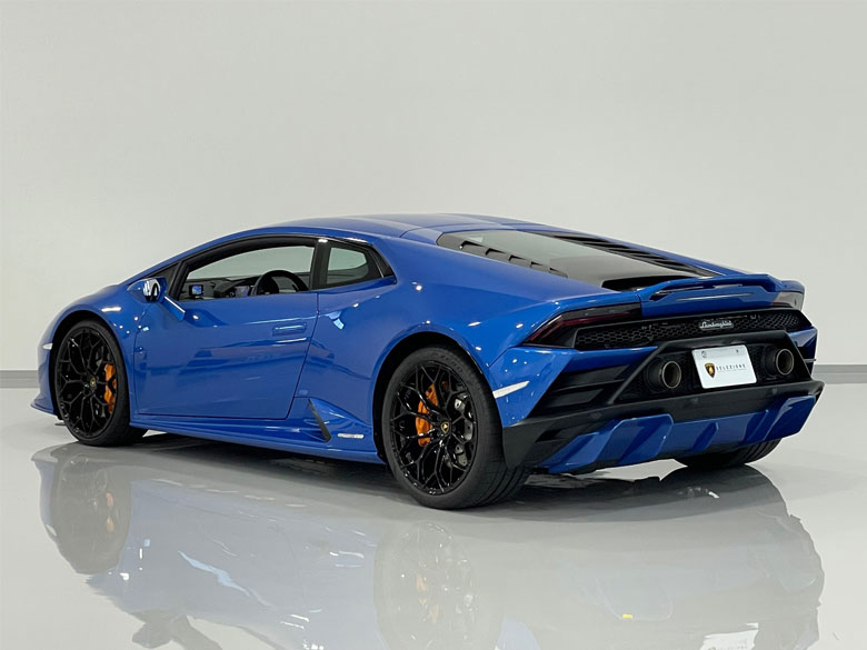 ランボルギーニ ウラカン EVO RWD - ブルーメタリック (5/20枚)