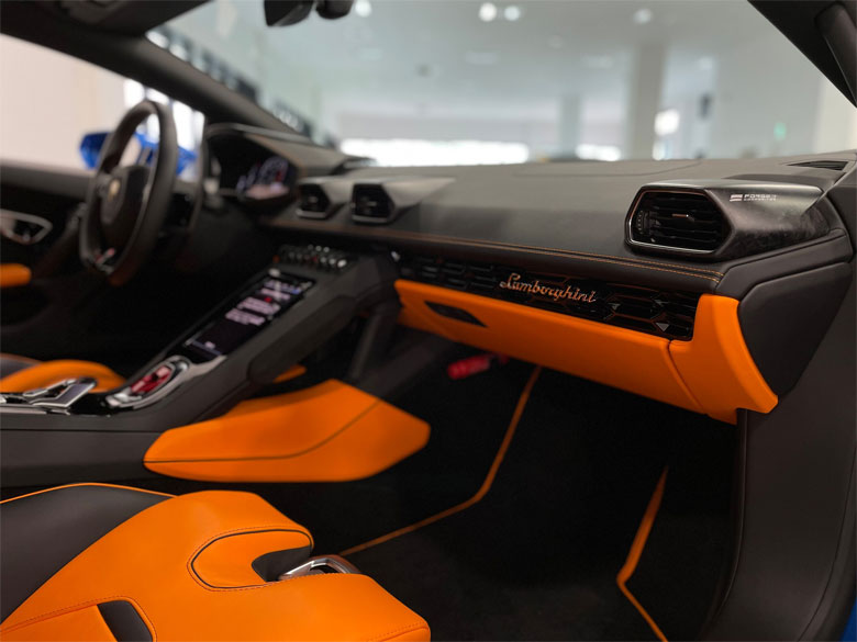 ランボルギーニ ウラカン EVO RWD - ブルーメタリック (11/20枚)