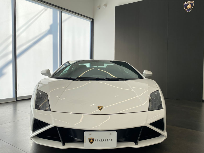 ランボルギーニ ガヤルド ホワイト (2/14枚)