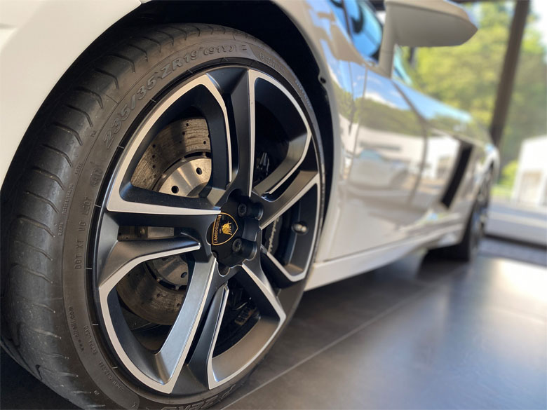 ランボルギーニ ガヤルド ホワイト (6/14枚)