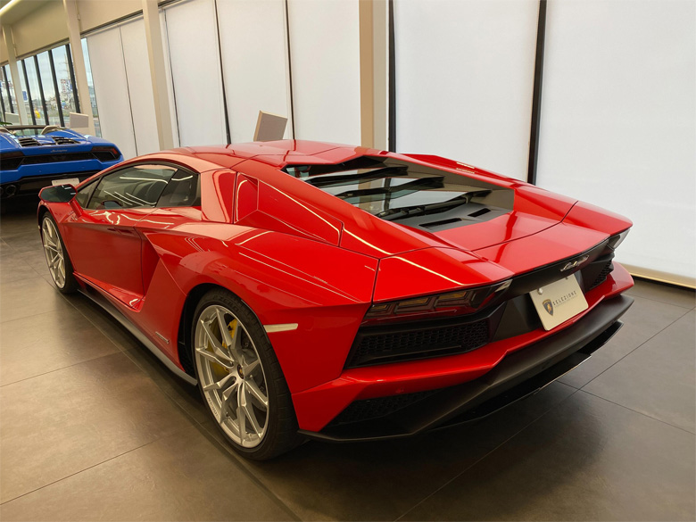 ランボルギーニ アヴェンタドール S (5/16枚)