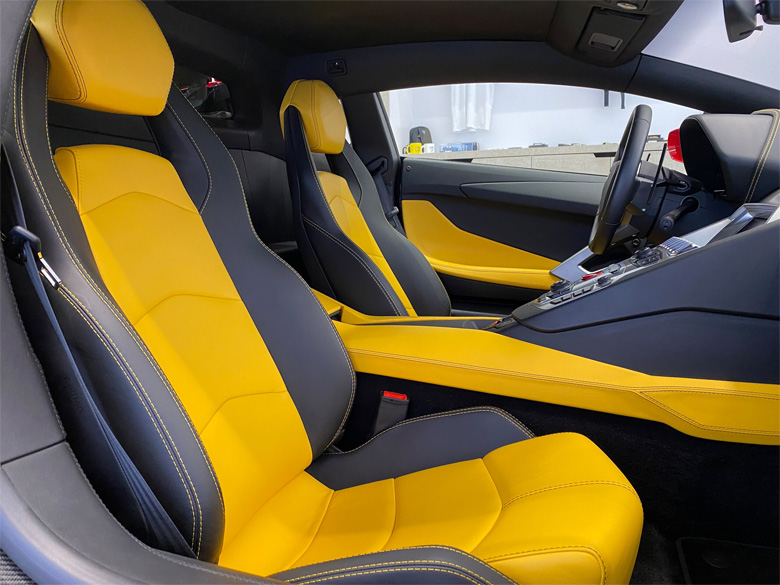 ランボルギーニ アヴェンタドール S (14/16枚)