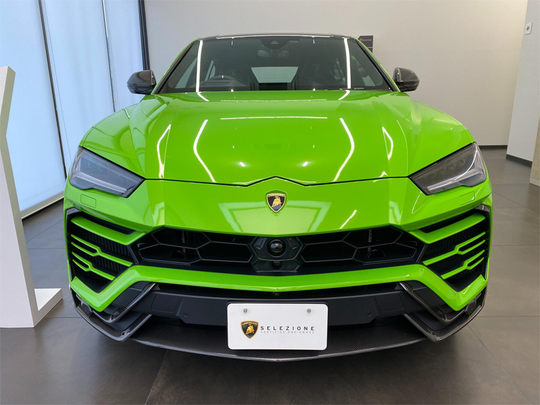 ランボルギーニ ウルス4.0 4WD(2/17枚)