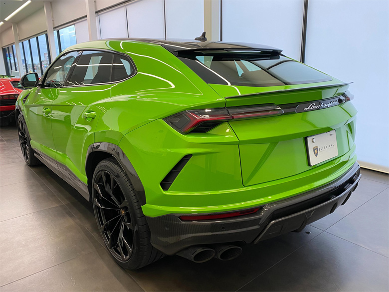 ランボルギーニ ウルス4.0 4WD(4/17枚)