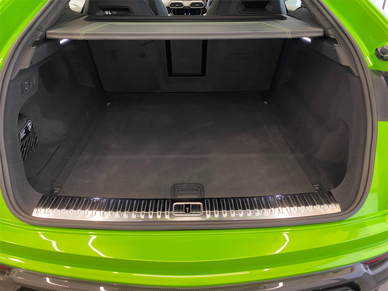 ランボルギーニ ウルス4.0 4WD(17/17枚)