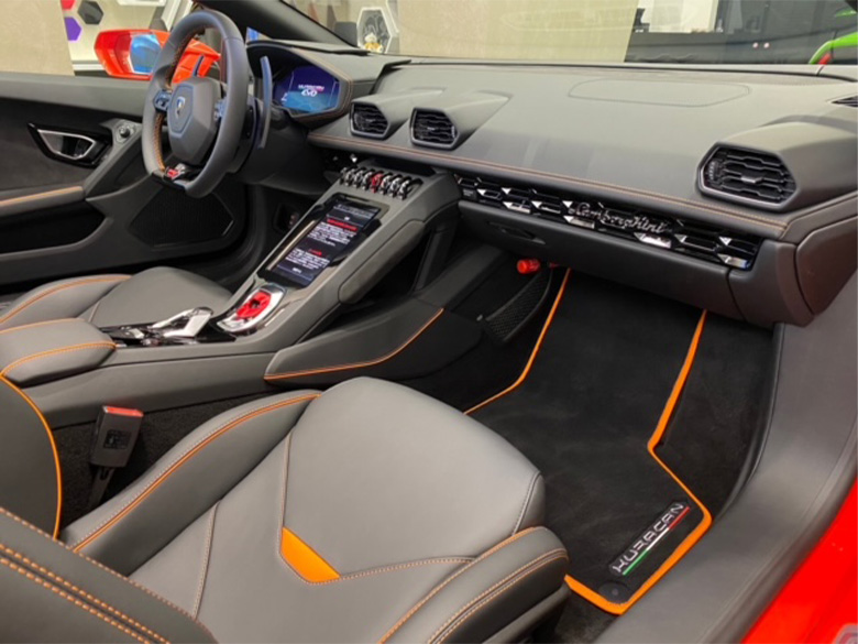 ランボルギーニ ウラカン EVO RWD スパイダー -   (7/10枚)