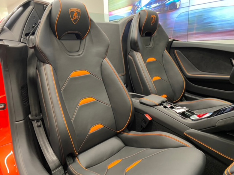 ランボルギーニ ウラカン EVO RWD スパイダー -   (9/10枚)