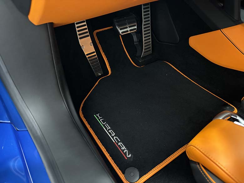 ランボルギーニ ウラカン EVO RWD(15/40枚)