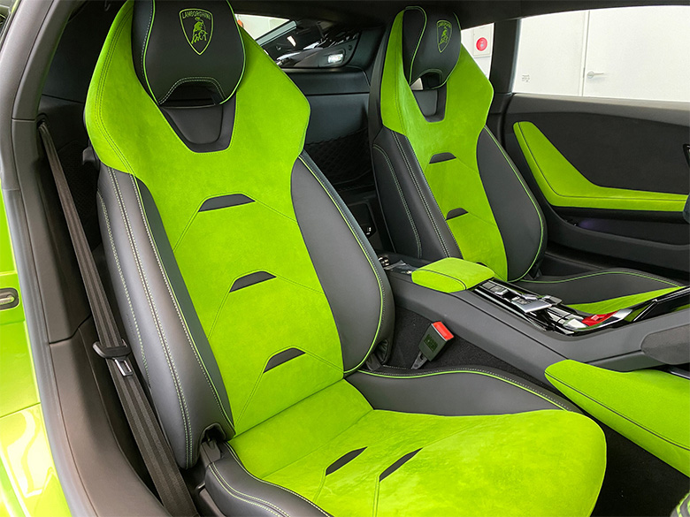 ランボルギーニ ウラカン EVO 4WD 