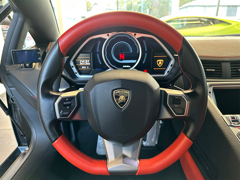 アヴェンタドール LP700-4 4WD グレー (11/15枚)