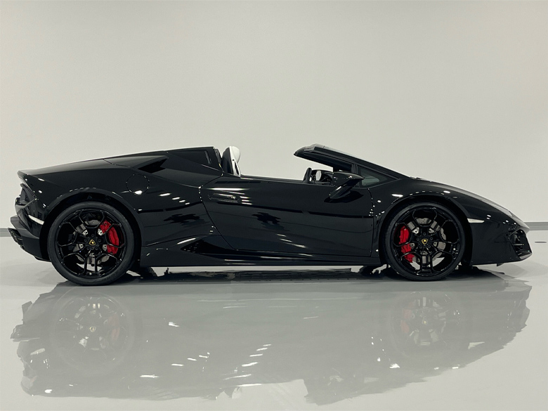 ランボルギーニ ウラカンスパイダー LP580-2 