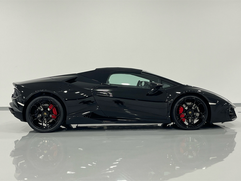 ランボルギーニ ウラカンスパイダー LP580-2 