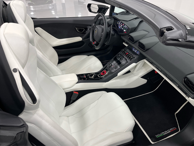 ランボルギーニ ウラカンスパイダー LP580-2 