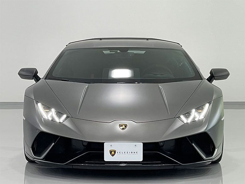 ランボルギーニ ウラカン ペルフォルマンテ - マットグレー (2/19枚)