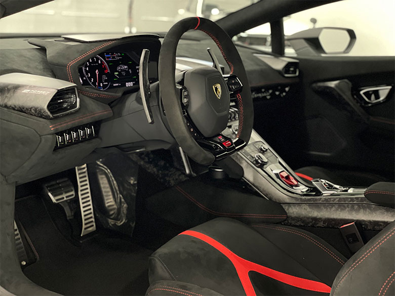 ランボルギーニ ウラカン ペルフォルマンテ - マットグレー (9/19枚)