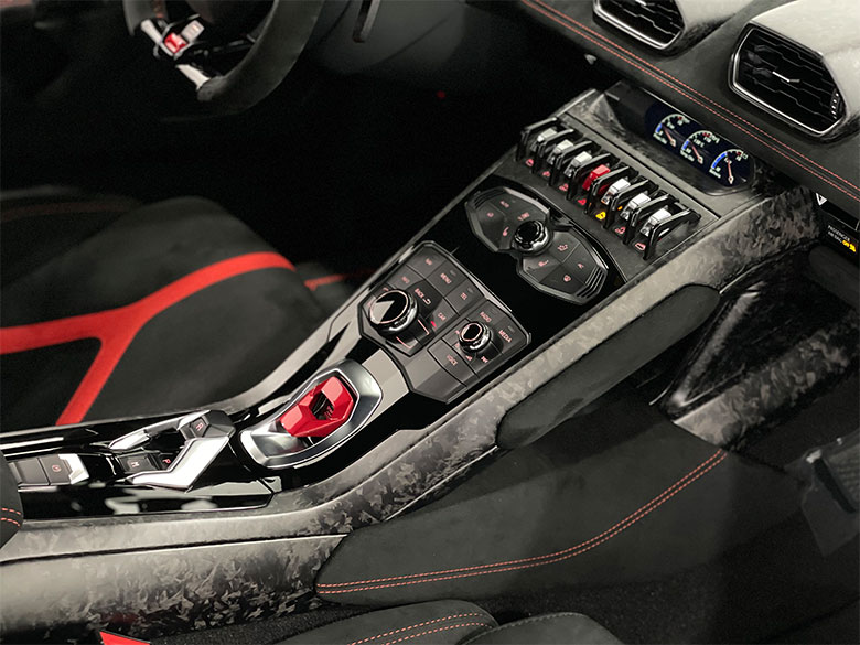 ランボルギーニ ウラカン ペルフォルマンテ - マットグレー (15/19枚)