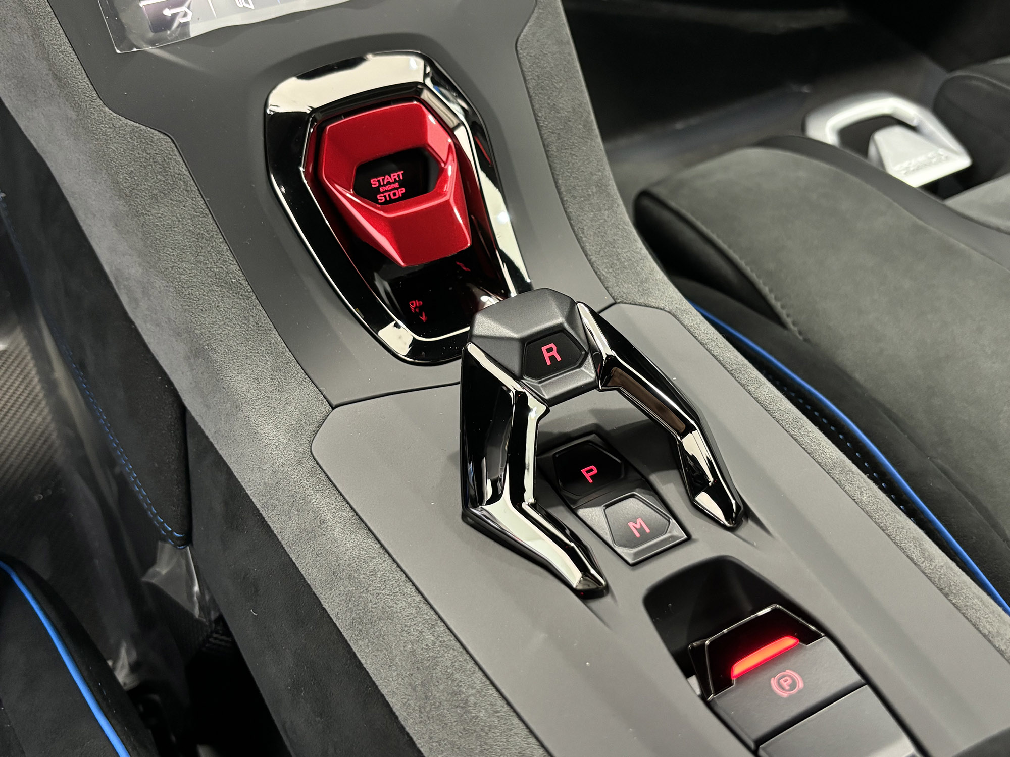 ランボルギーニ ウラカン Tecnica 認定中古車｜ランボルギーニ