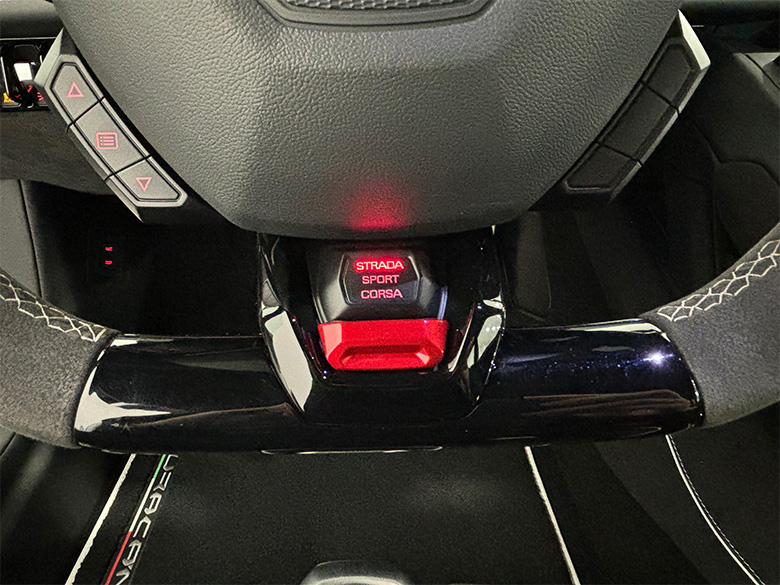 ランボルギーニ ウラカン EVO RWD Coupe(36/60枚)