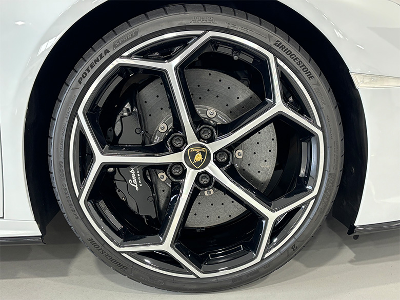 ランボルギーニ ウラカン EVO RWD Coupe(52/60枚)