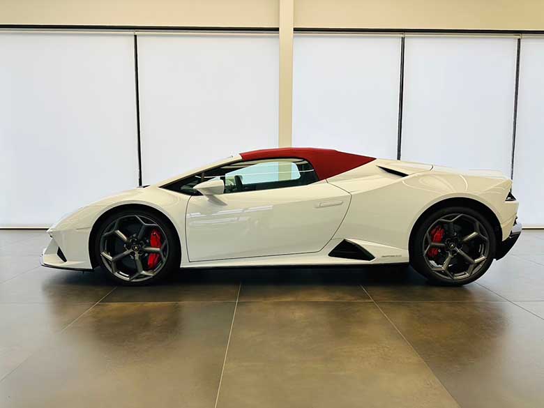 ウラカン EVO スパイダー(3/38枚)