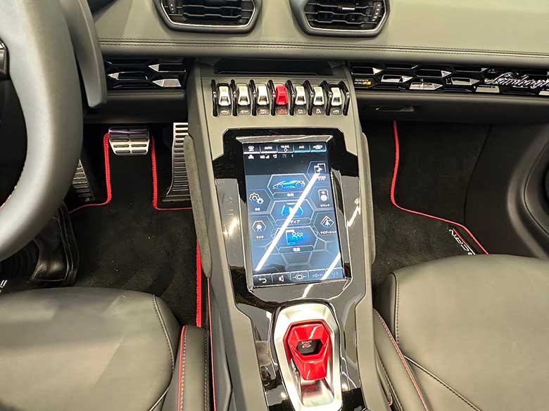 ウラカン EVO スパイダー(18/38枚)