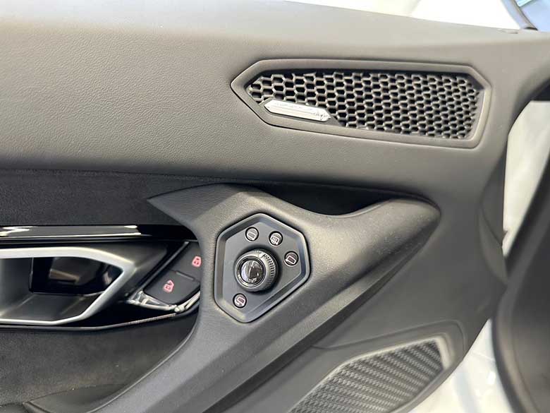 ウラカン EVO スパイダー(23/38枚)