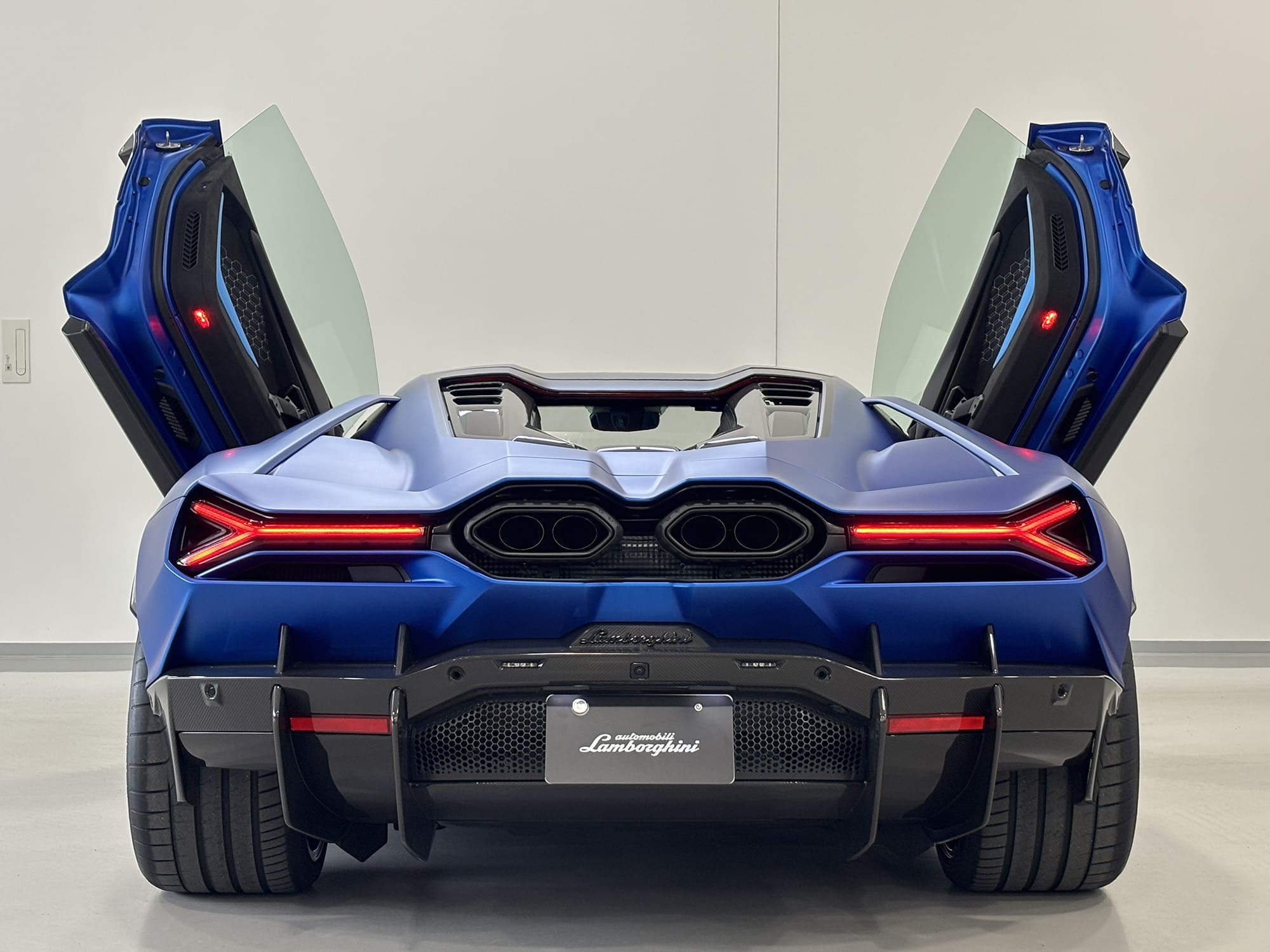 ランボルギーニ ウラカン Tecnica 認定中古車｜ランボルギーニ広島