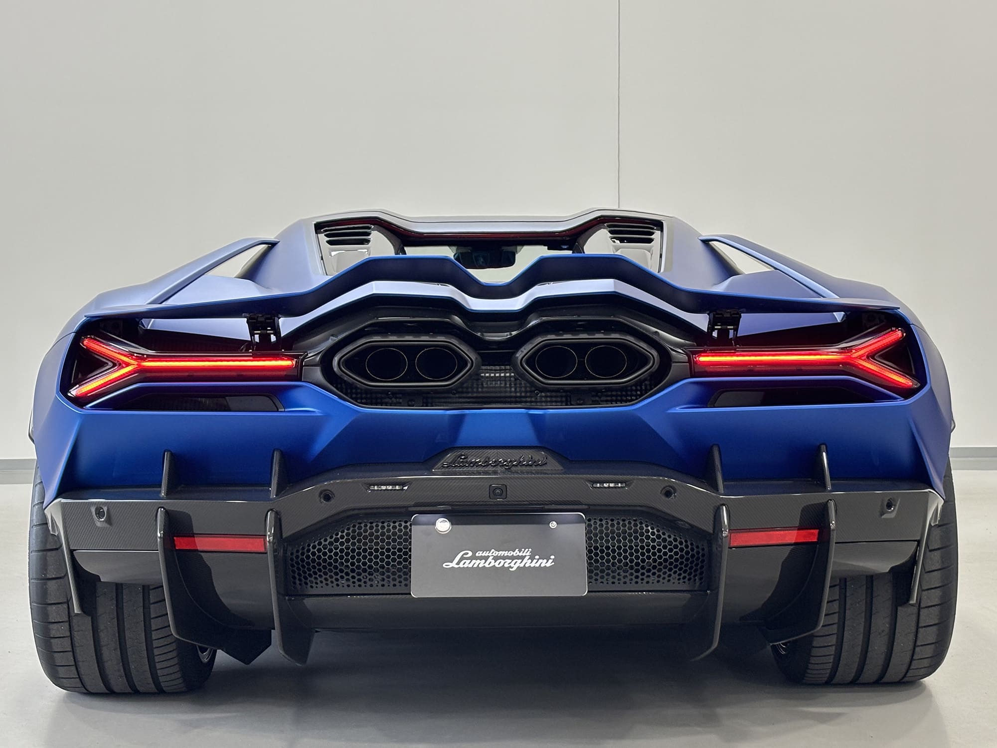 ランボルギーニ ウラカン Tecnica 認定中古車｜ランボルギーニ広島