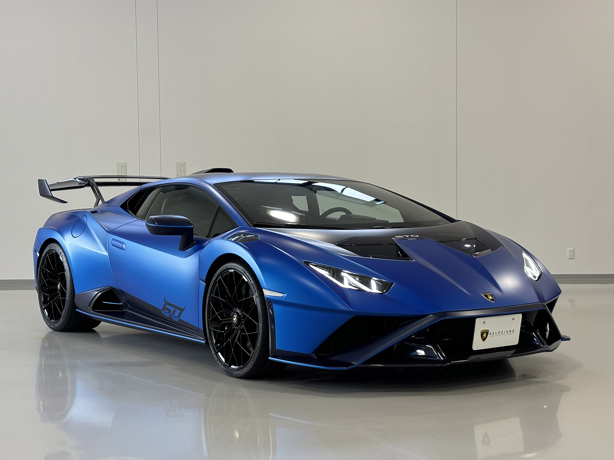 Lamborghini ランボルギーニ ランボルギーニ ウラカン Tecnica 認定中古車｜ランボルギーニ