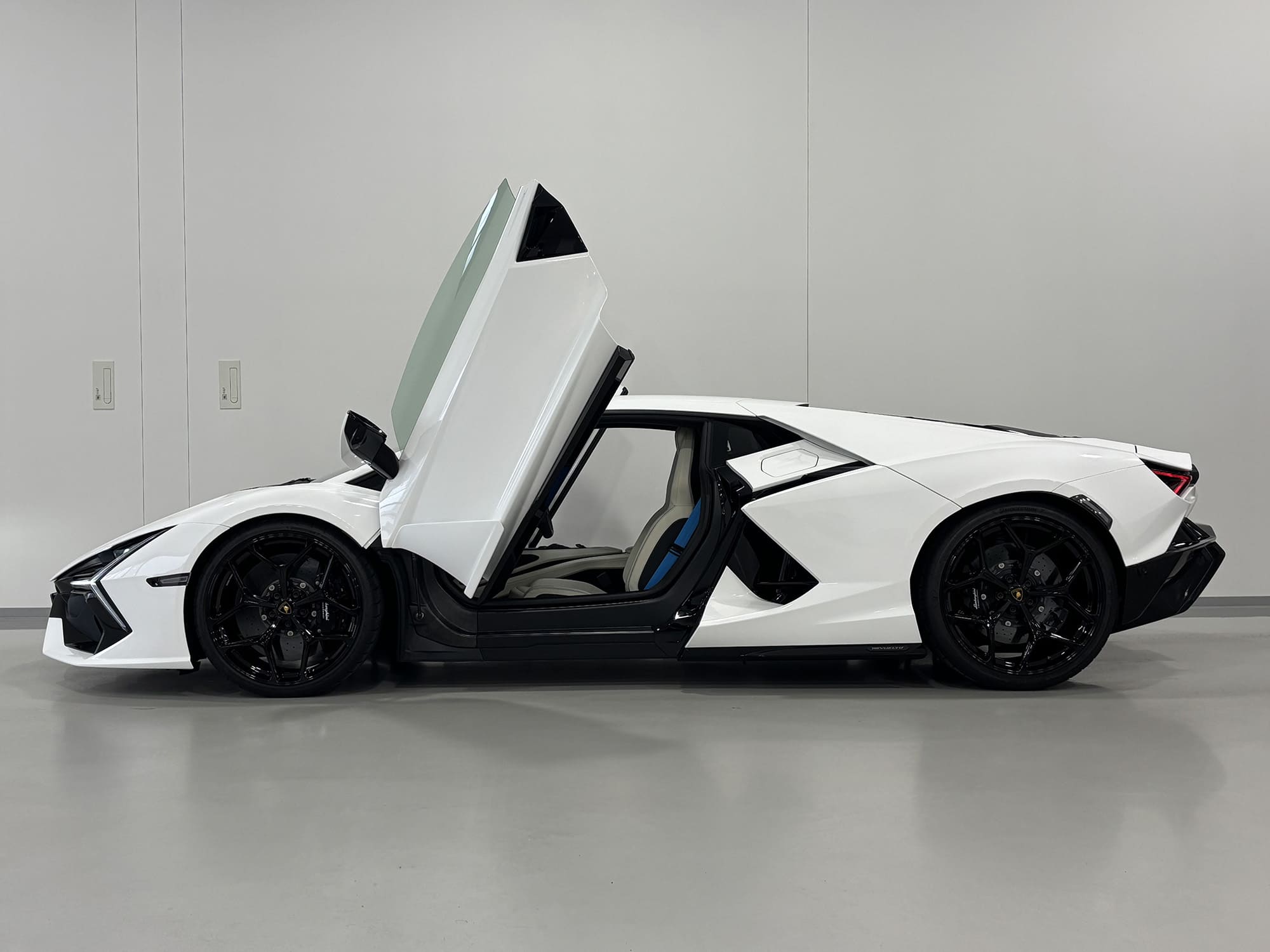 ランボルギーニ ウラカン Tecnica 認定中古車｜ランボルギーニ広島