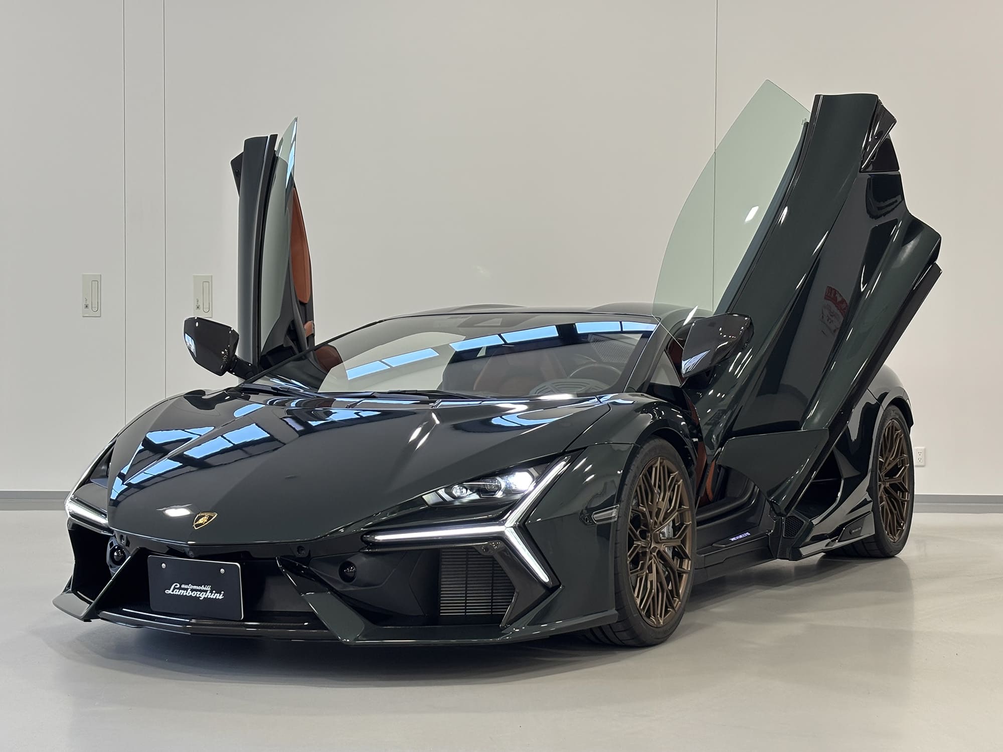 ランボルギーニ ウラカン Tecnica 認定中古車｜ランボルギーニ広島