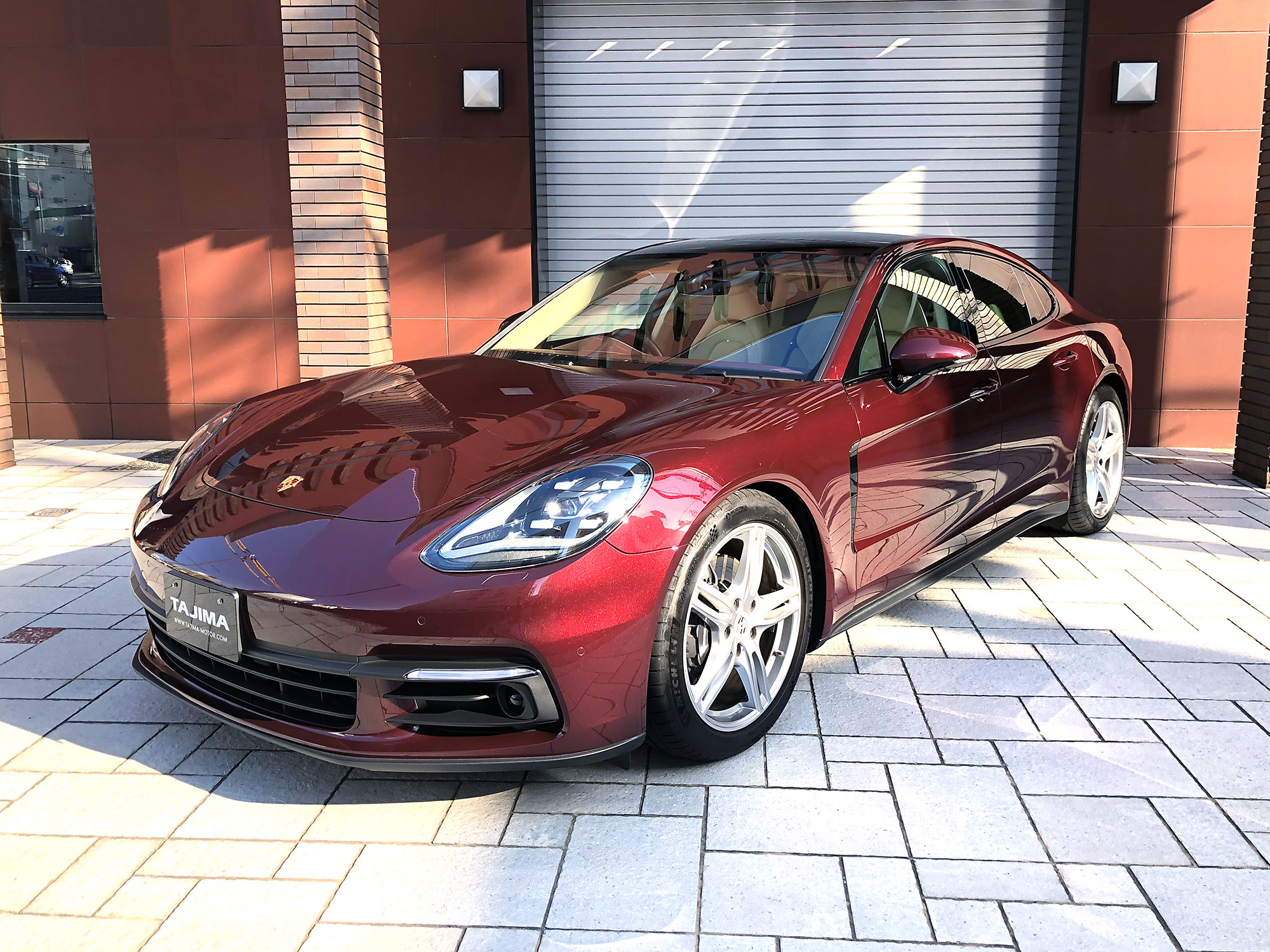 ポルシェ パナメーラ 3 0 Pdk ワインレッド My18 タジマプレミアム中古車