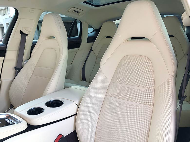 ポルシェ パナメーラ 3.0 PDK - ワインレッド (29/34枚)