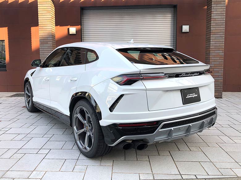 ランボルギーニ ウルス4.0 4WD - ホワイト HANDS FREE TAILGATE (9/44枚)