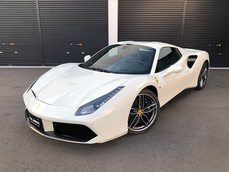 フェラーリ 488SPYDER F1 DCT