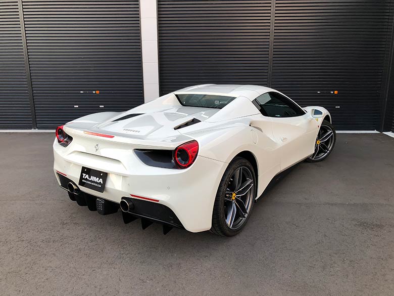 フェラーリ 488スパイダー F1 DCT - ホワイト (7/18枚) フェラーリ 488スパイダー F1