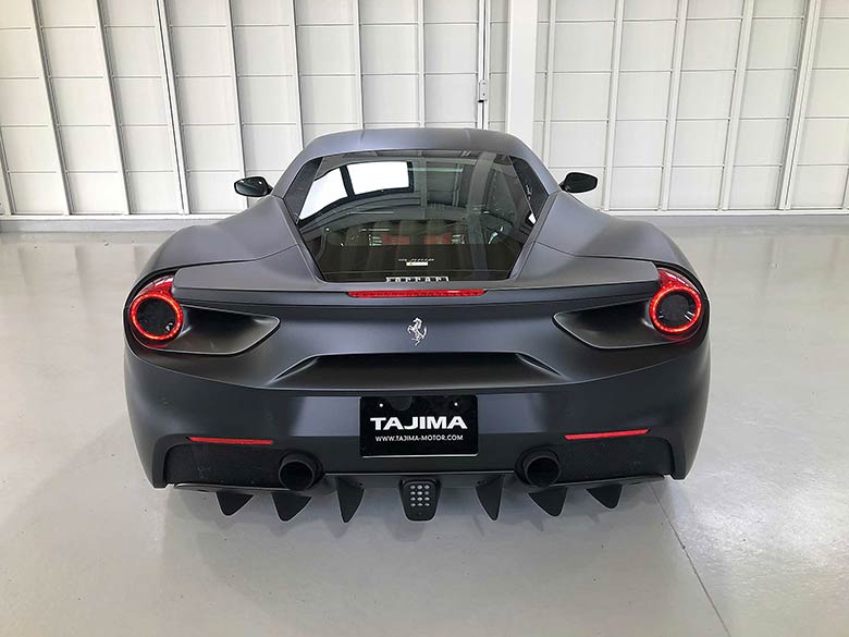 リヤパーキングカメラを装備 (7/21枚) フェラーリ 488GTB F1 DCT - マットブラック