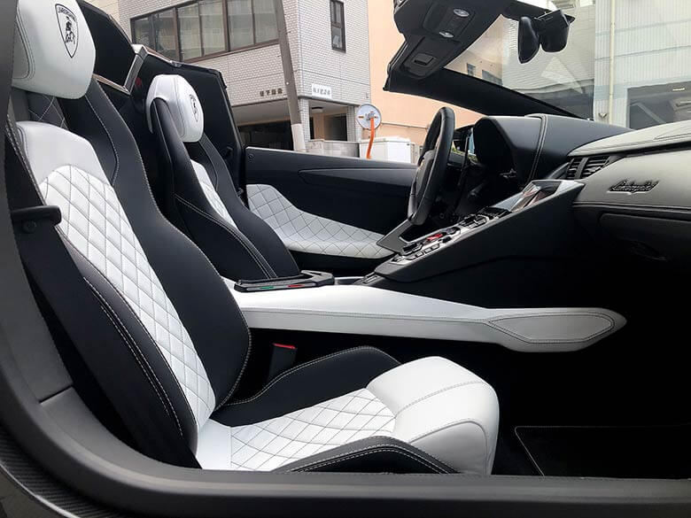 ヘッドレストロゴ　ブランディングパッケージ (12/31枚)-ランボルギーニ アヴェンタドール S ロードスター