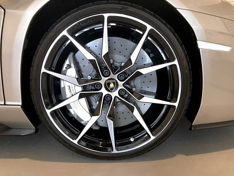 シルバーブレーキキャリパー(17/31枚)-ランボルギーニ アヴェンタドール S ロードスター