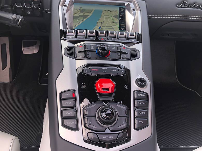 (19/31枚)-ランボルギーニ アヴェンタドール S ロードスター